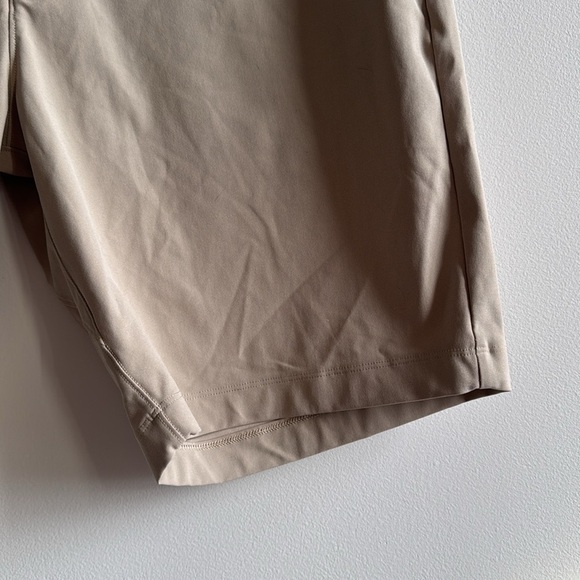 Lululemon Commission Classic-Fit Short 9" *Warpstreme - Picture 4 of 10